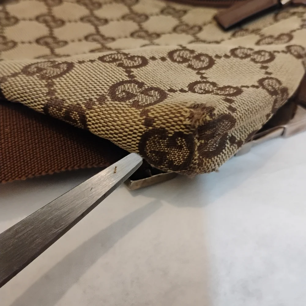 Gucci Fanny Pack Supreme Logo Read Authentic - Picture 6 of 16